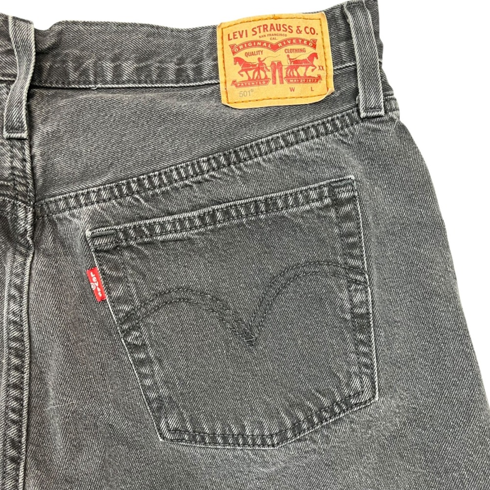 Levis 501 Womens Denim Black Wash Distressed Frayed High Waist Cut Off Shorts 32 - Picture 3 of 5